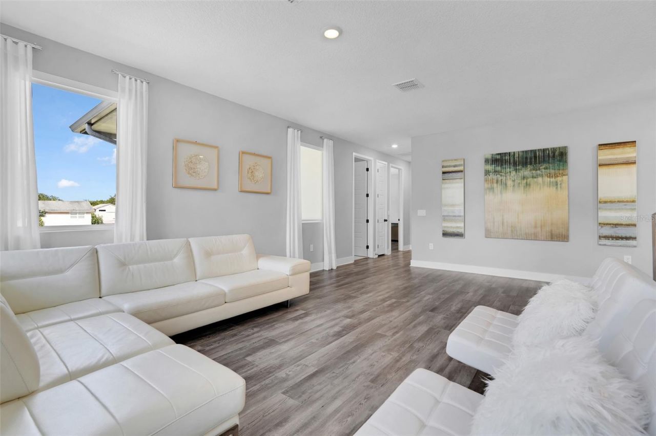 1805 S Fern Creek Avenue, Orlando, FL 32806 Photo