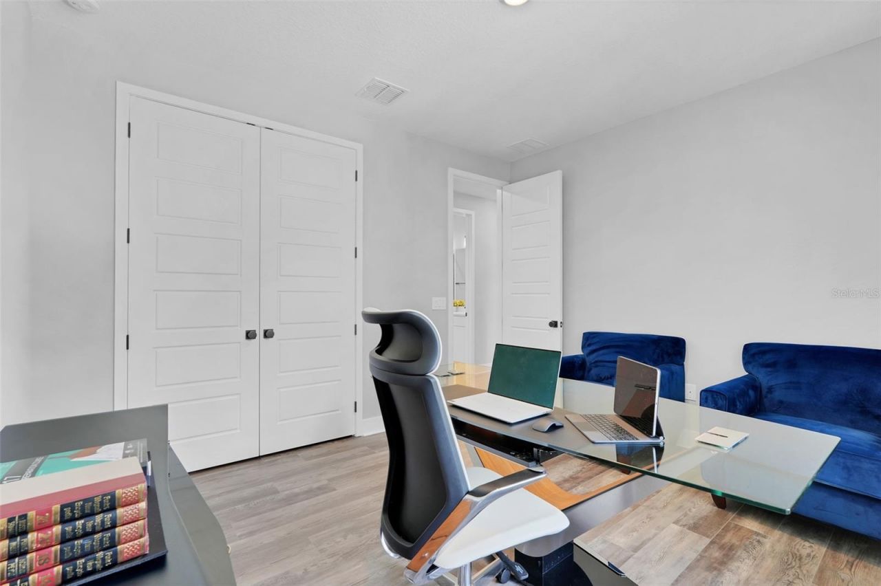 1805 S Fern Creek Avenue, Orlando, FL 32806 Photo