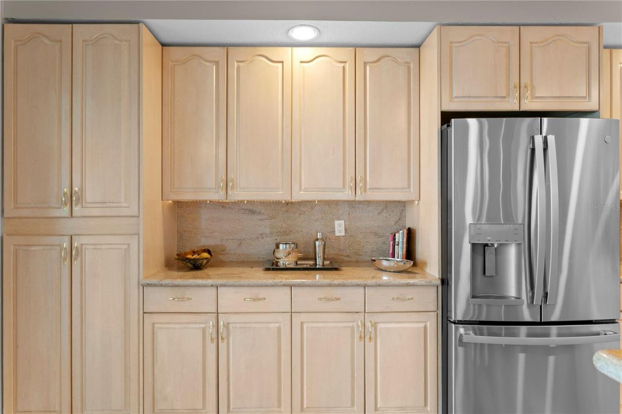 4717 Dolphin Cay Lane S, Unit 507, Saint Petersburg, FL 33711 Photo