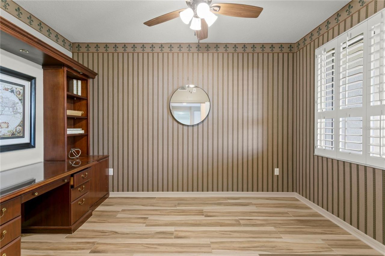 4717 Dolphin Cay Lane S, Unit 507, Saint Petersburg, FL 33711 Photo