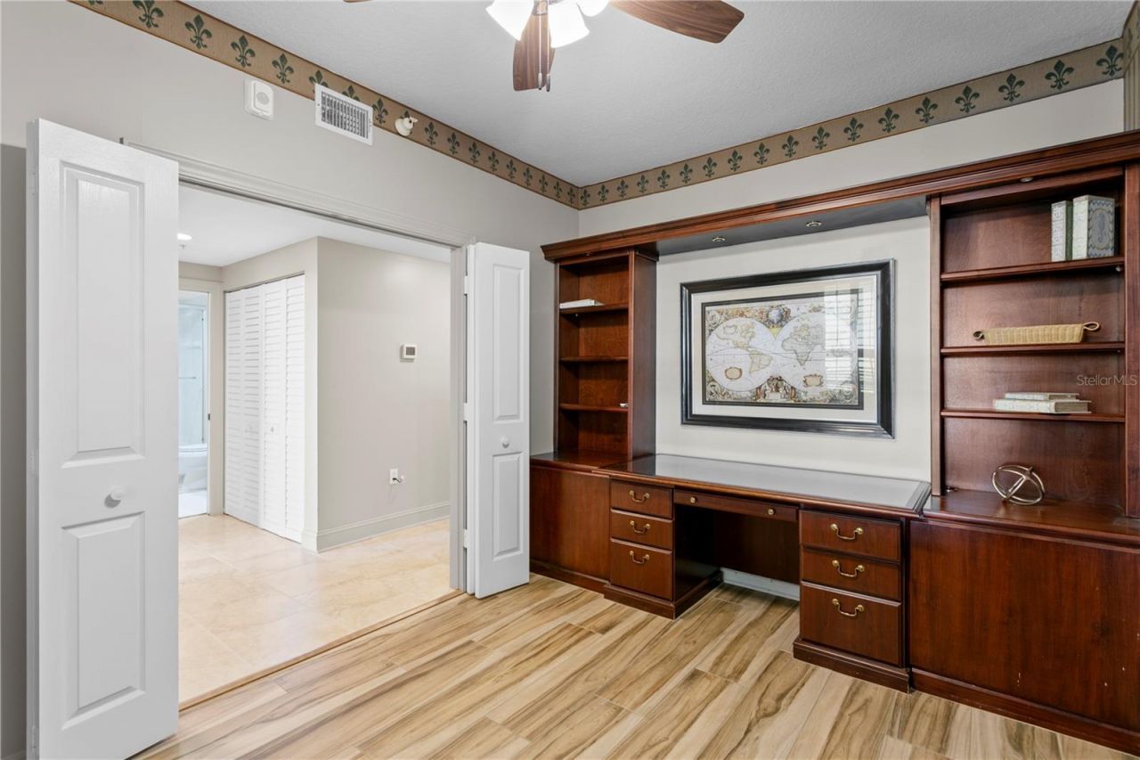 4717 Dolphin Cay Lane S, Unit 507, Saint Petersburg, FL 33711 Photo