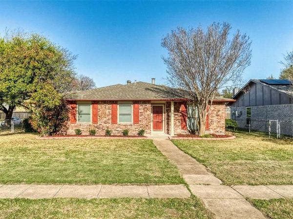 1501 Meandering Way, Garland, TX 75040