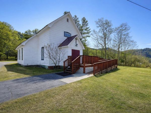 169 South Main Street, Rochester, VT 05767