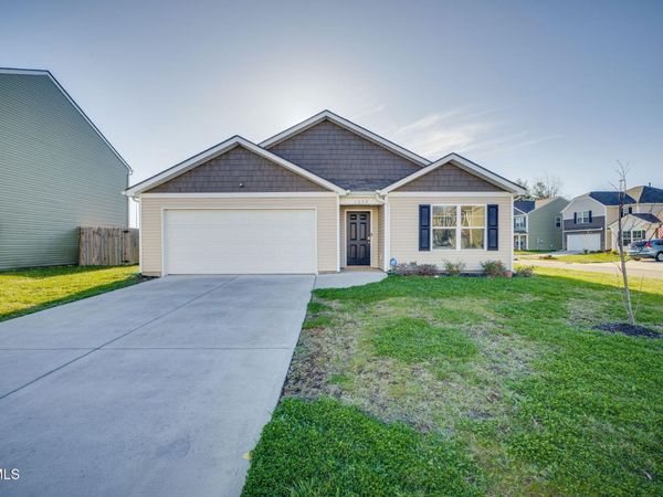 1332 Clark Point Road, Kingsport, TN 37660