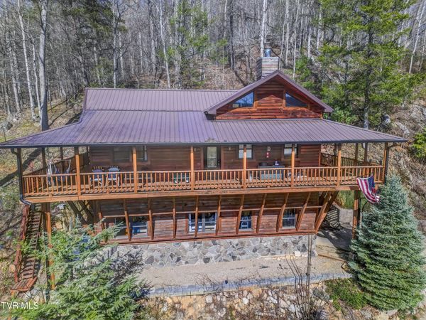 665 Laurels Road, Johnson City, TN 37601