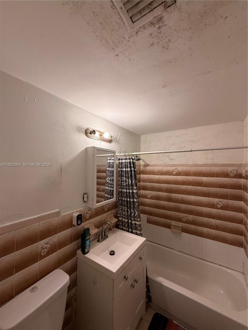 8525 NW 32nd Ct , Miami, FL 33147 Photo