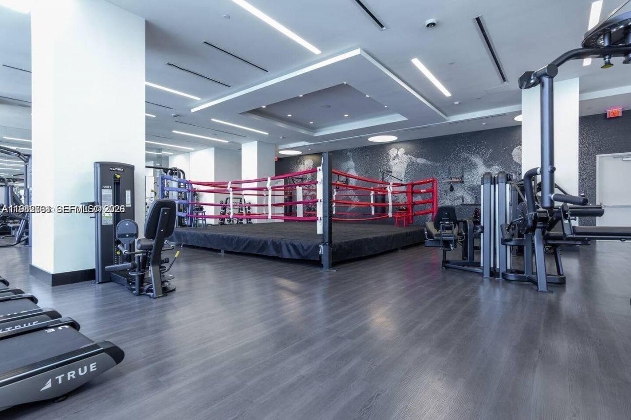 851 NE 1st Ave, Unit 4801, Miami, FL 33132 Photo