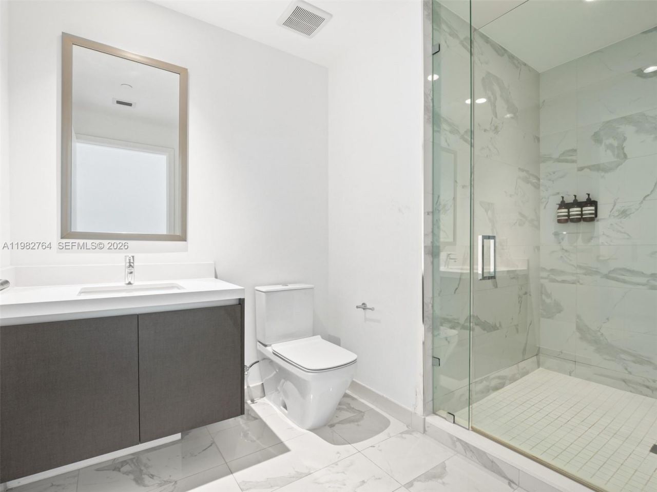 851 NE 1st Ave, Unit 4801, Miami, FL 33132 Photo