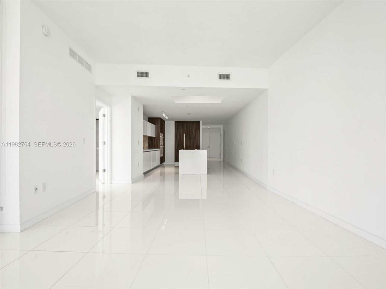 851 NE 1st Ave, Unit 4801, Miami, FL 33132 Photo