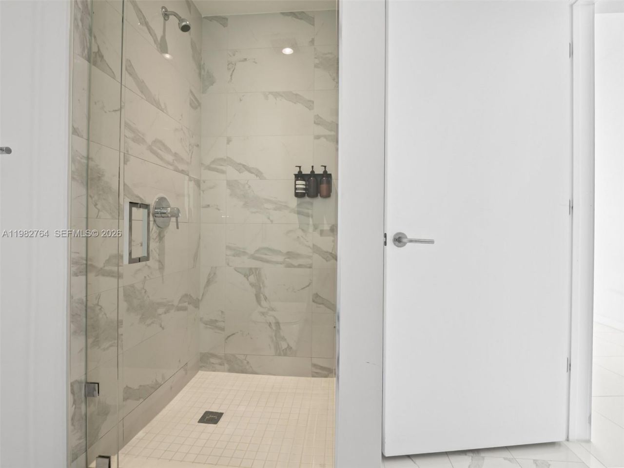 851 NE 1st Ave, Unit 4801, Miami, FL 33132 Photo