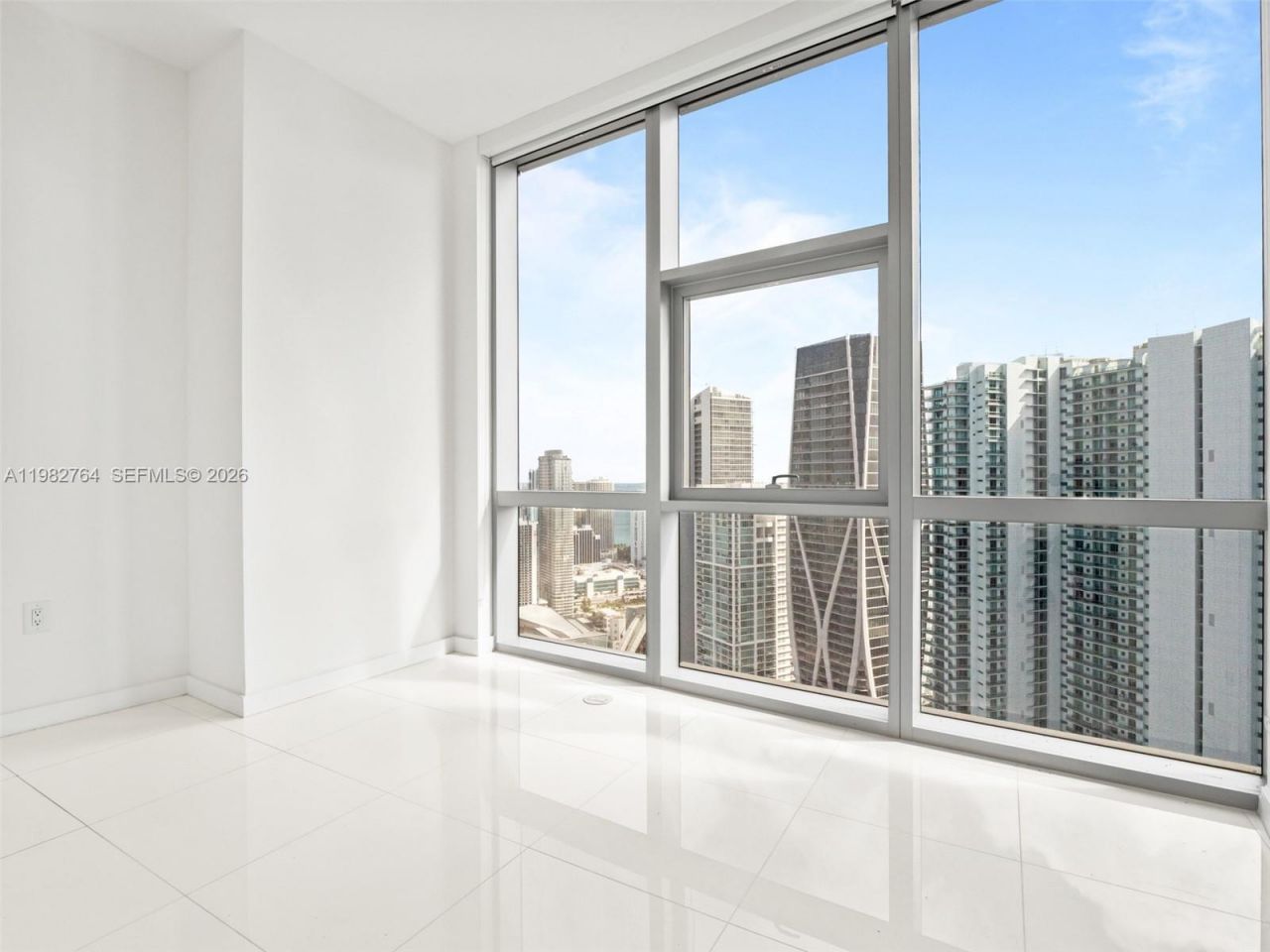 851 NE 1st Ave, Unit 4801, Miami, FL 33132 Photo