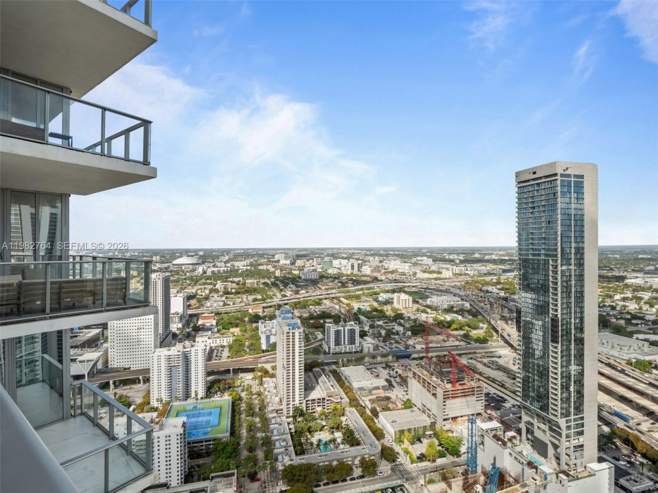 851 NE 1st Ave, Unit 4801, Miami, FL 33132 Photo