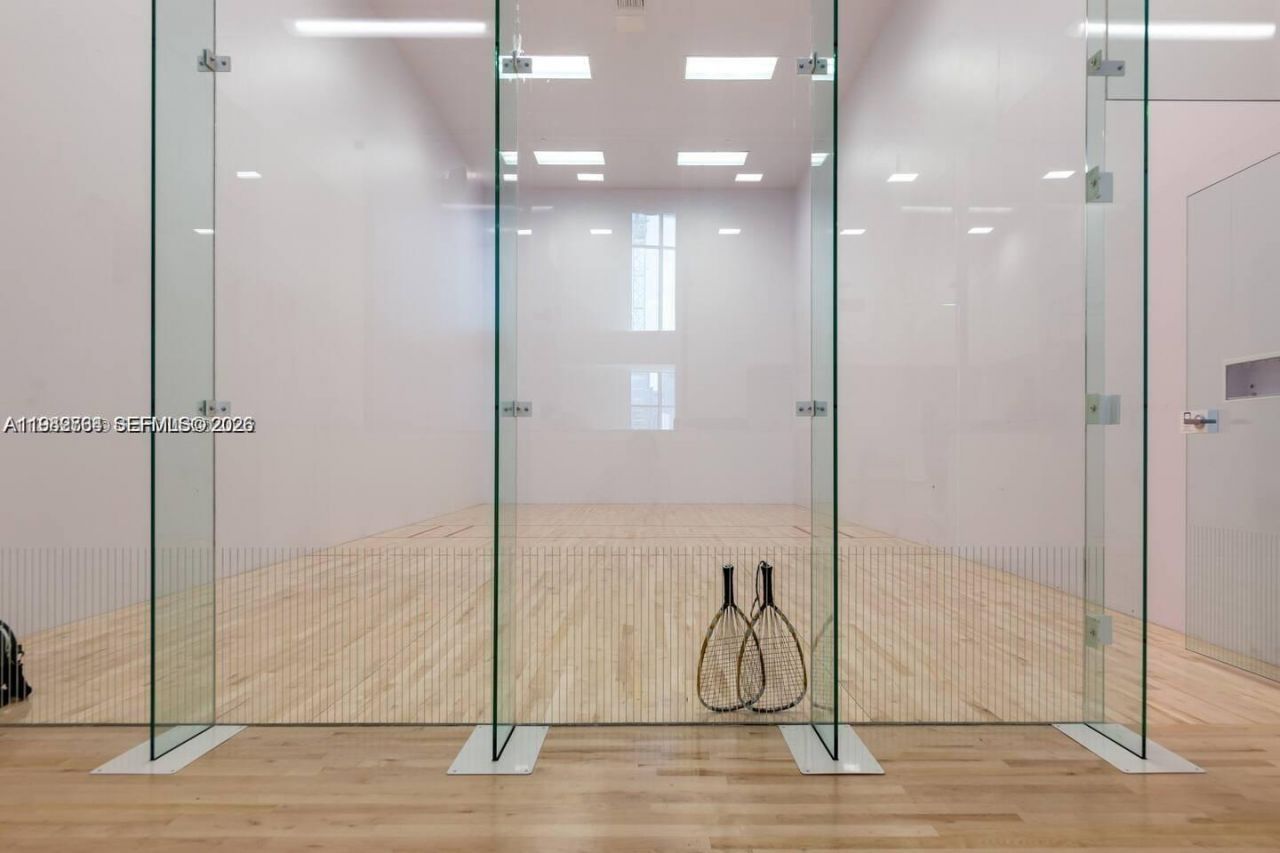 851 NE 1st Ave, Unit 4801, Miami, FL 33132 Photo