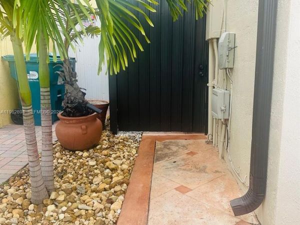 3482 SW 152nd Pl, Unit 1, Miami, FL 33185