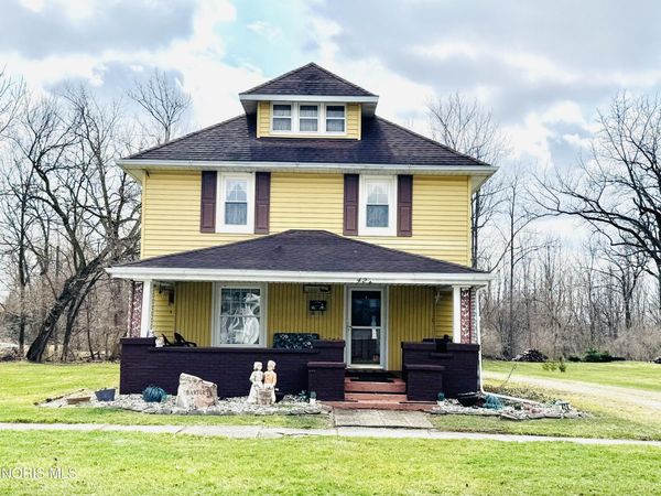 424 E Main Street, Deshler, OH 43516