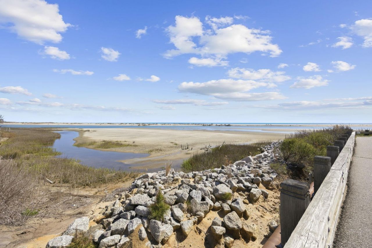 2862 Vanderbilt Blvd. Photo 35