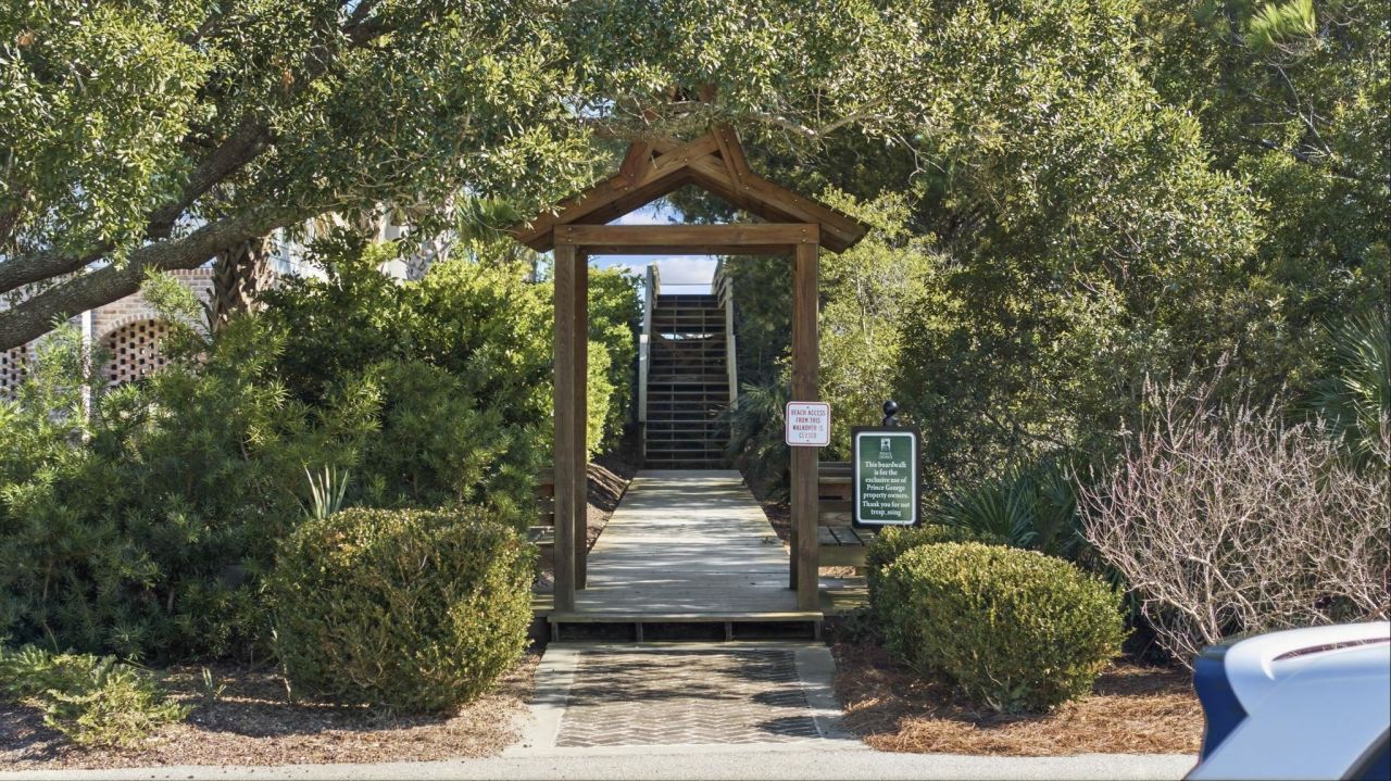 2862 Vanderbilt Blvd. Photo 38