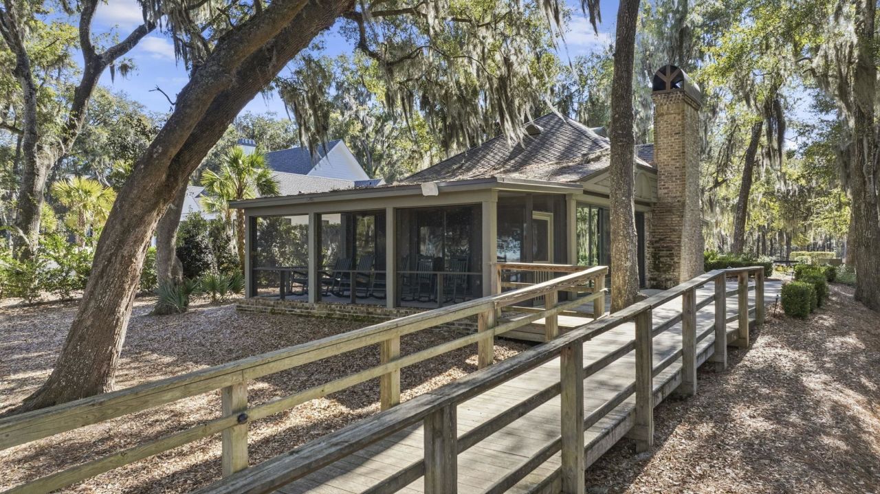 2862 Vanderbilt Blvd. Photo 43