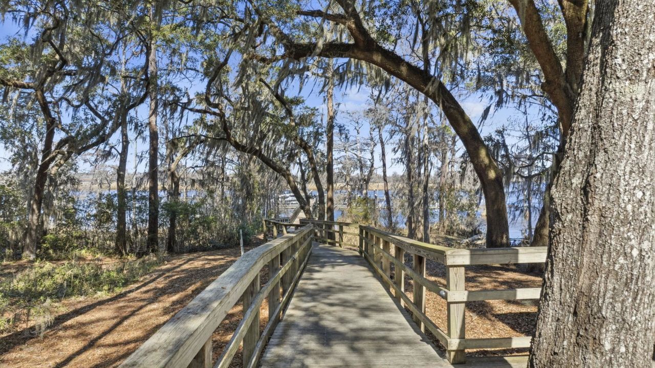 2862 Vanderbilt Blvd. Photo 45