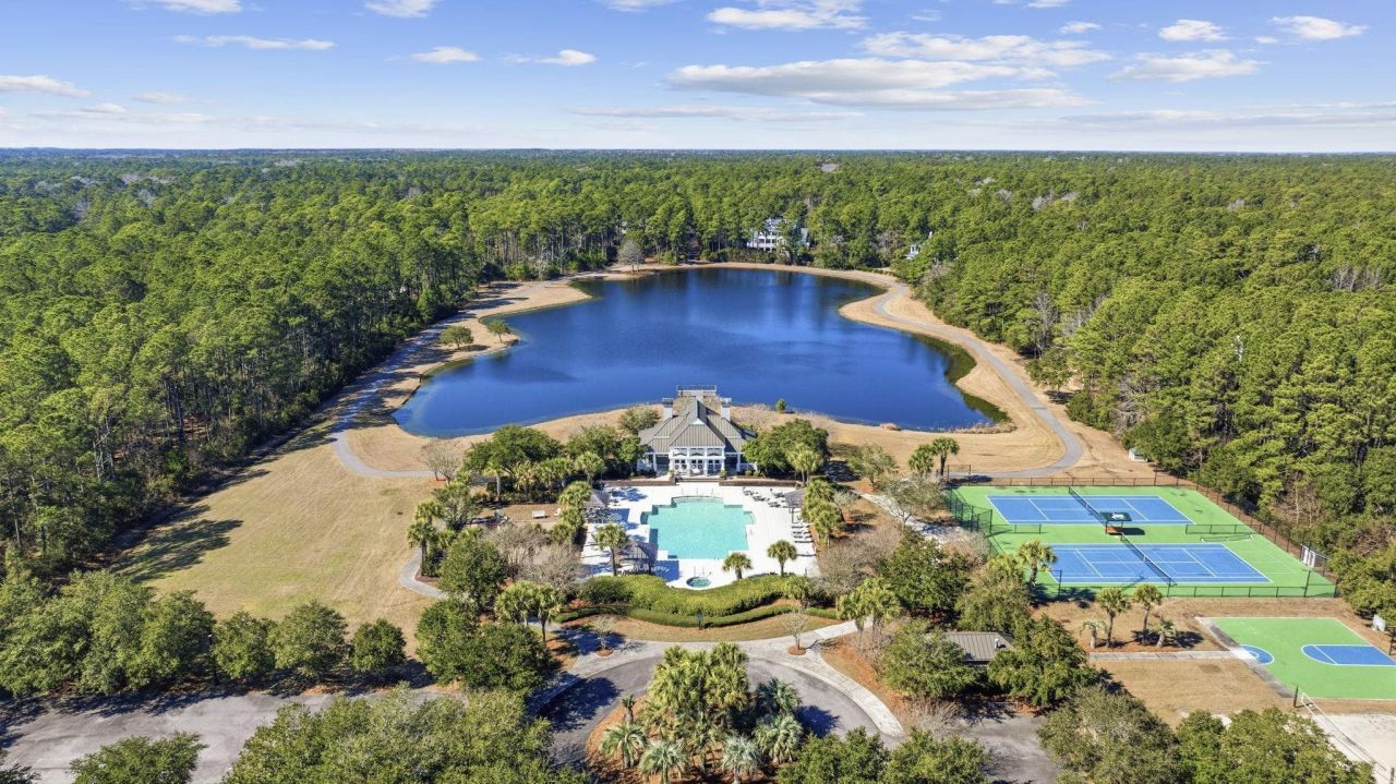 2862 Vanderbilt Blvd. Photo 49