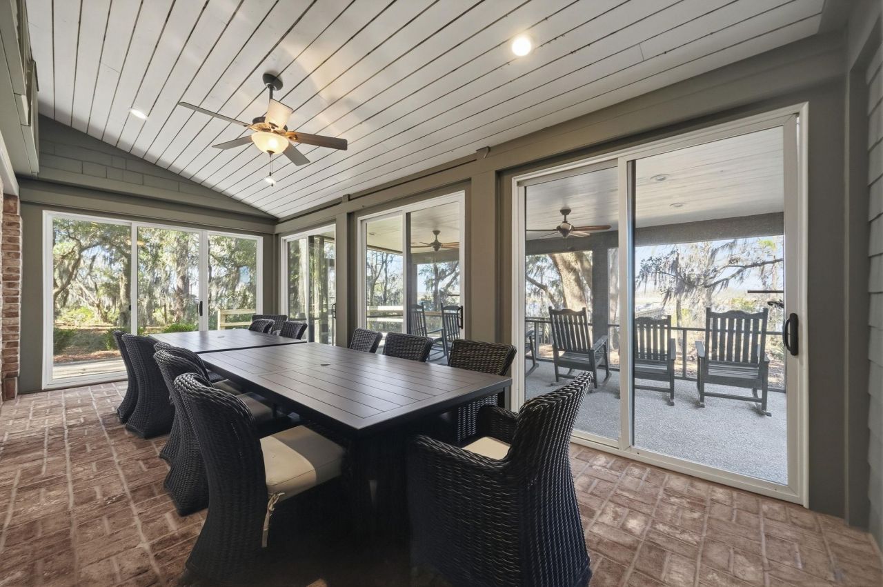 2862 Vanderbilt Blvd. Photo 53