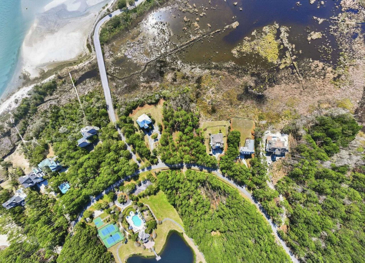 2862 Vanderbilt Blvd. Photo 8