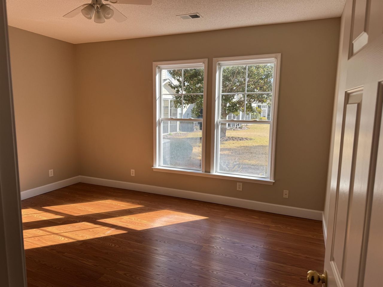 6095 Catalina Dr. Photo 12