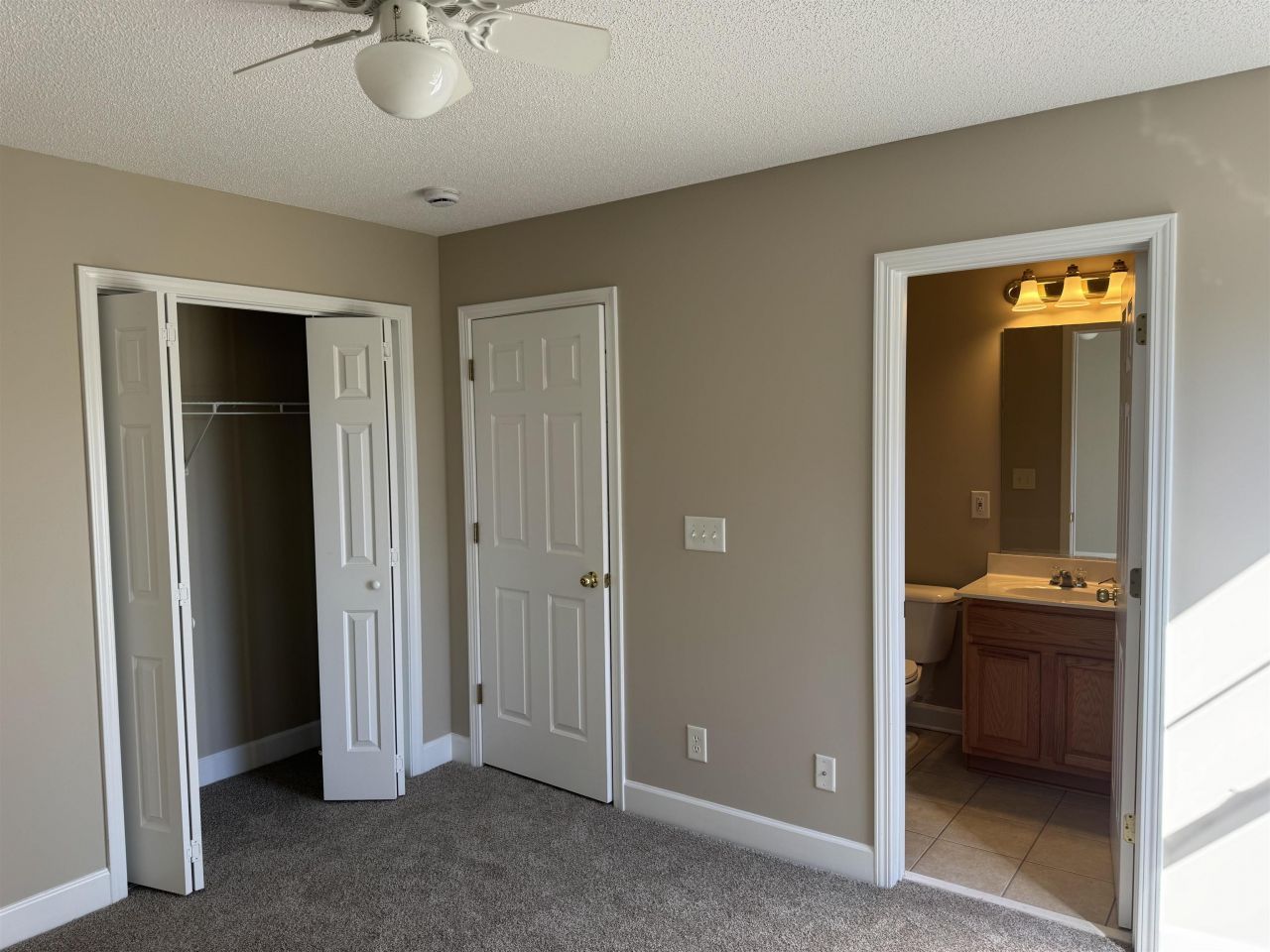 6095 Catalina Dr. Photo 23