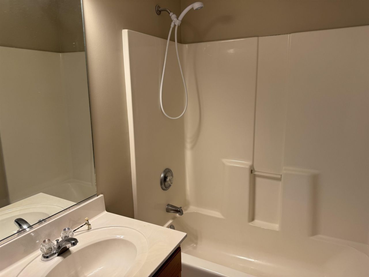 6095 Catalina Dr. Photo 24