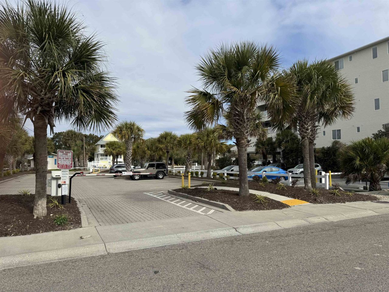 6095 Catalina Dr. Photo 34