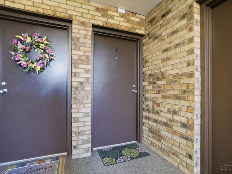 7216 Creekview Drive, Unit 3, Colerain Township, OH 45247 Photo 3