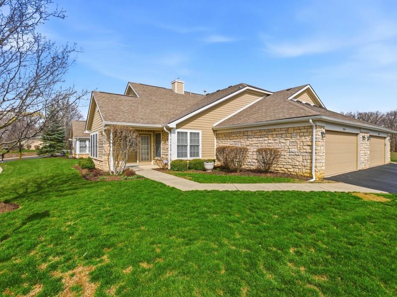 9194 Gramford Street , Columbus, OH 43240 Photo 2