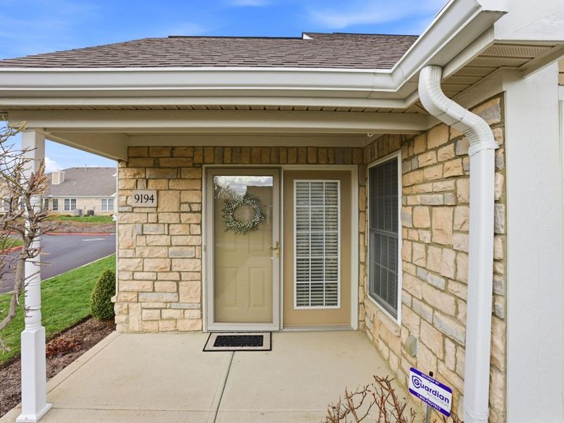 9194 Gramford Street , Columbus, OH 43240 Photo 3