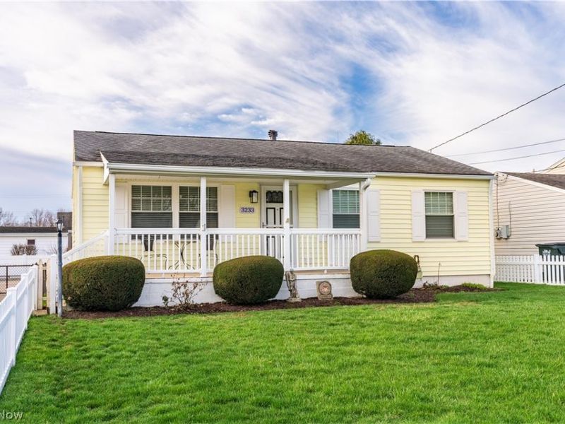 3233 Russ Ranch Street NW, Massillon, OH 44646 Photo 1