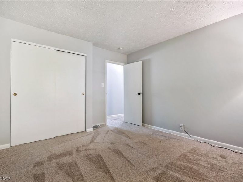 3233 Russ Ranch Street NW, Massillon, OH 44646 Photo 17