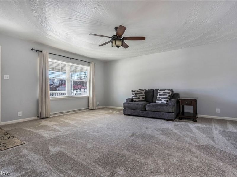 3233 Russ Ranch Street NW, Massillon, OH 44646 Photo 6