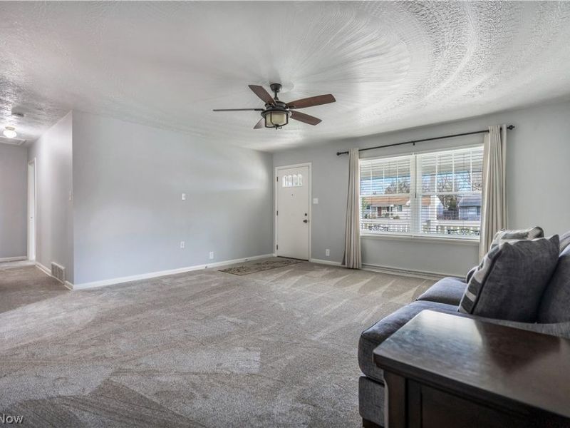 3233 Russ Ranch Street NW, Massillon, OH 44646 Photo 7