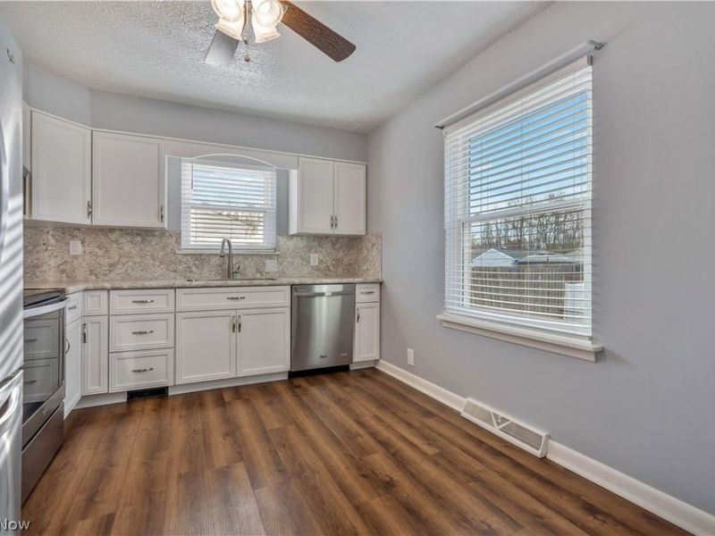 3233 Russ Ranch Street NW, Massillon, OH 44646 Photo 9