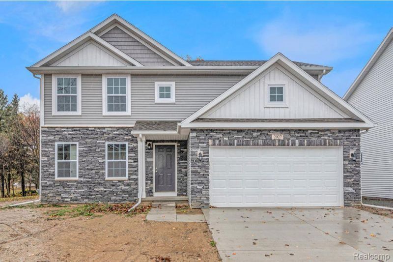 7377 River Rock Drive, Davison Township, MI 48423 Main Photo