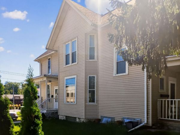 202 S School St, Mayville, WI 53050