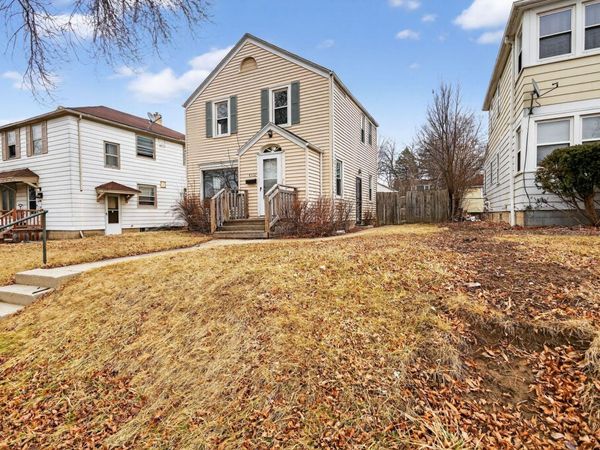 4332 N 15th St, Milwaukee, WI 53209