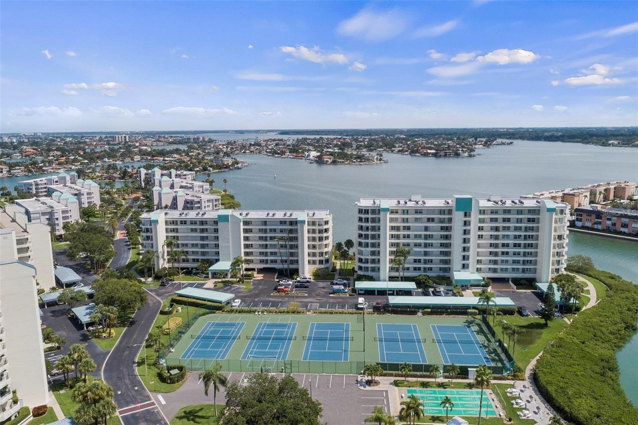 7902 Sailboat Key Boulevard S, Unit 608, South Pasadena, FL 33707 Photo