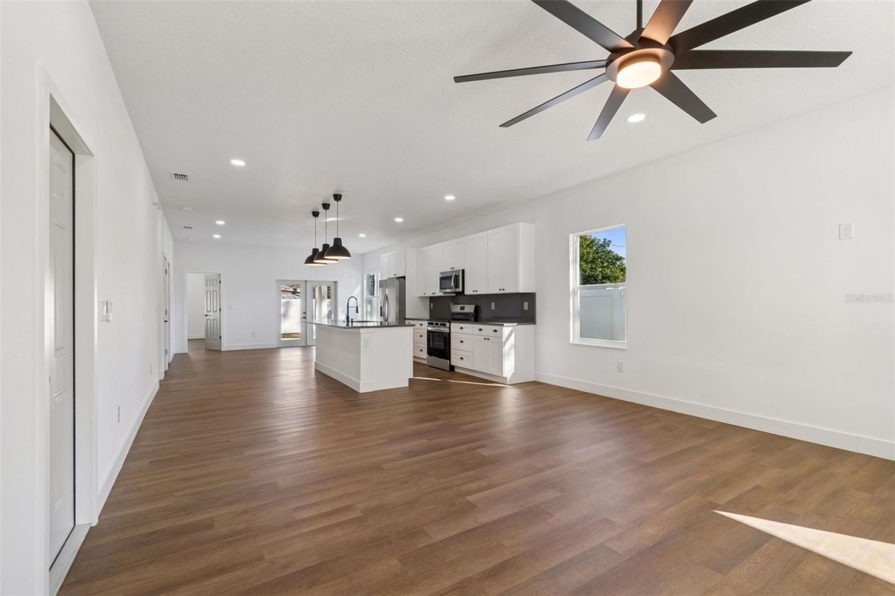 5111 68th Street N, Saint Petersburg, FL 33709 Photo