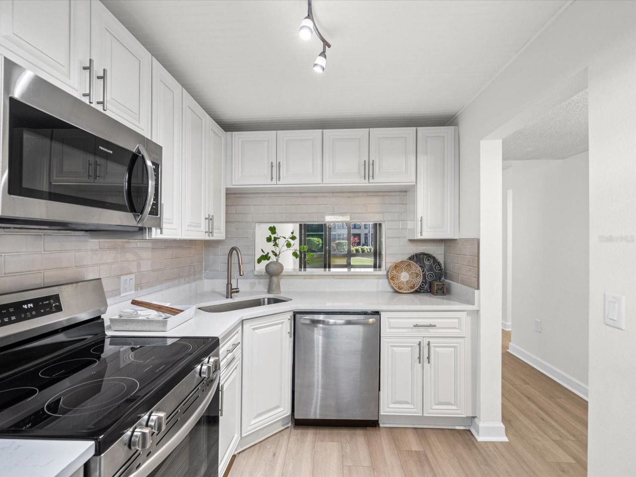 19701 Gulf Boulevard, Unit 105, Indian Shores, FL 33785 Photo