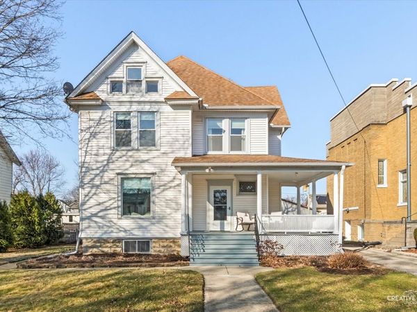 171 N Sycamore Street , Hinckley, IL 60520