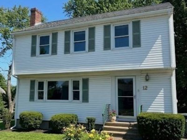 12 Wellington Lane Ave, Lexington, MA 02421