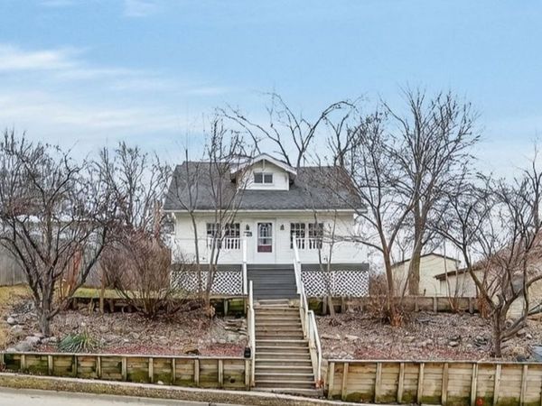 1002 State Street, Guthrie Center, IA 50115