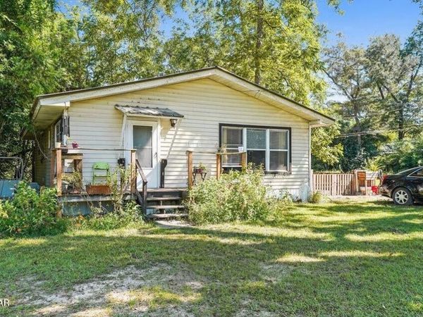 1222 Campbellton Avenue, Chipley, FL 32428