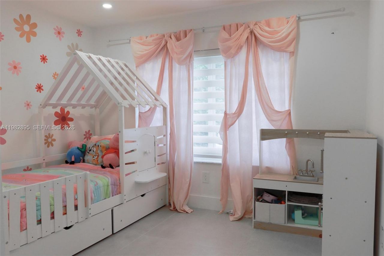 5830 SW 51st Ter, Miami, FL 33155 Photo