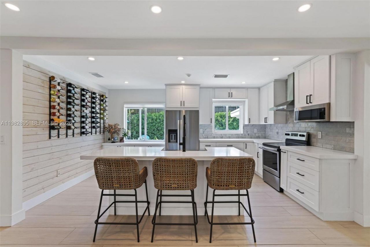 5830 SW 51st Ter, Miami, FL 33155 Photo